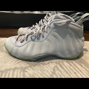 Nike Air Foamposite “Grey Suede”